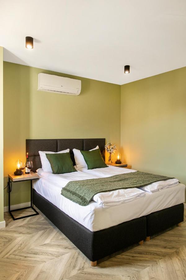 Aparthotel Kamienica Portowa Mikołajki Esterno foto