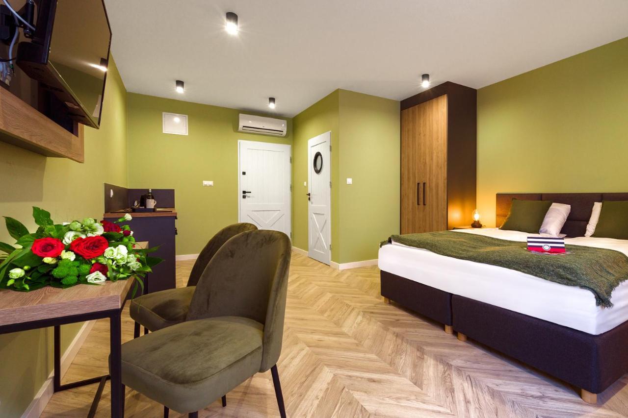 Aparthotel Kamienica Portowa Mikołajki Esterno foto